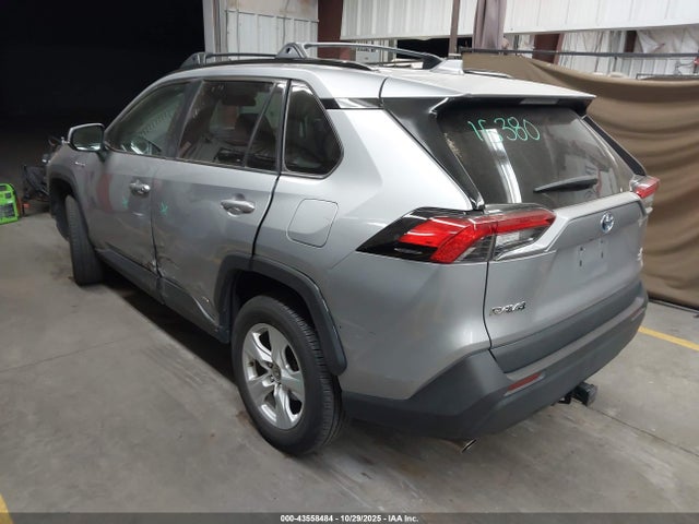 2021 TOYOTA RAV4 HYBRID 4T3R6RFV1MU031059 Photo 2