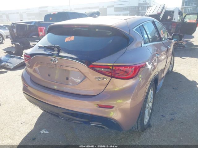 2018 INFINITI QX30 SJKCH5CP7JA050978 Photo 3