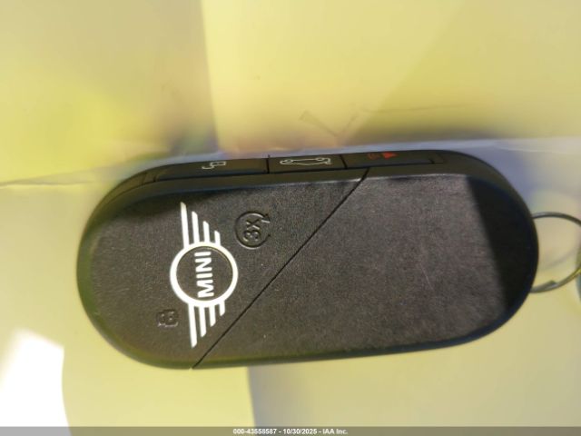 2025 MINI COUNTRYMAN WMZ23GA0XS7S50041 Photo 10