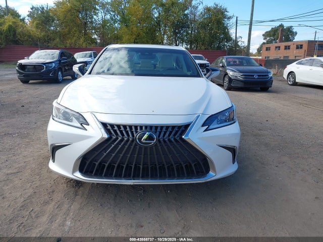 Продажа на аукционе авто 2022 Lexus Es 250, vin: 58AD11D12NU008418, номер лота: 43558737