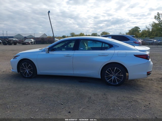 Продажа на аукционе авто 2022 Lexus Es 250, vin: 58AD11D12NU008418, номер лота: 43558737