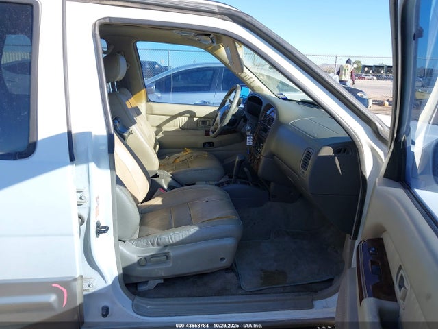1999 Infiniti Qx4 Luxury მანქანა იყიდება აუქციონზე, vin: JNRAR07Y7XW062122, აუქციონის ნომერი: 43558784