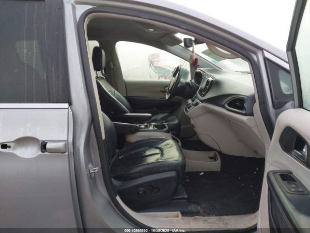 2020 CHRYSLER PACIFICA 2C4RC1EG4LR210296 Photo 4