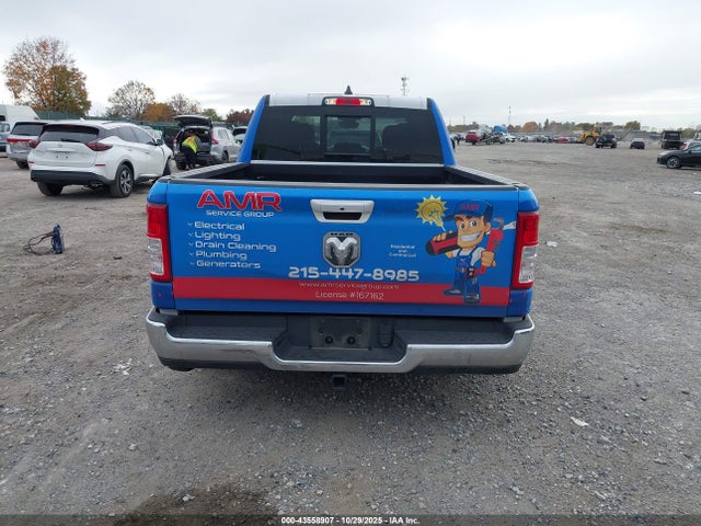 1C6RRFMG2MN617388 RAM 1500 Big Horn 4x4 6&#039;4 Box