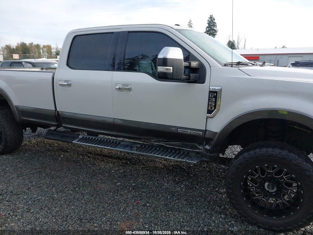 Ford F-350 Lariat 2017 1FT8W3BT0HED52035 Image 11