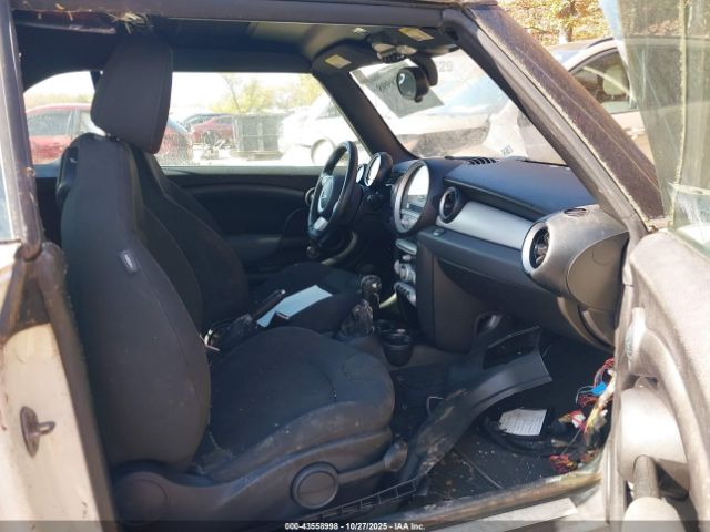 2010 MINI COOPER WMWMR3C59ATU97806 Photo 4