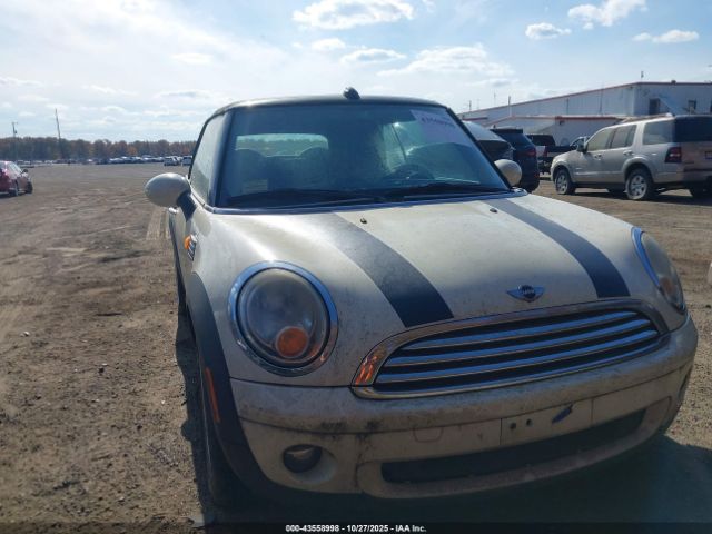 2010 MINI COOPER WMWMR3C59ATU97806 Photo 5