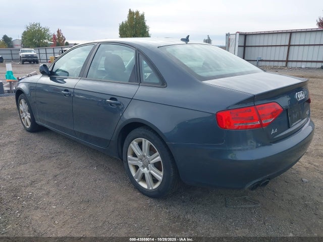 2011 AUDI A4 WAUBFAFL7BA112755 Photo 2