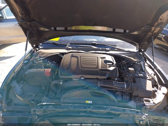 2020 JAGUAR XE SAJAE4FX5LCP58552 Photo 9