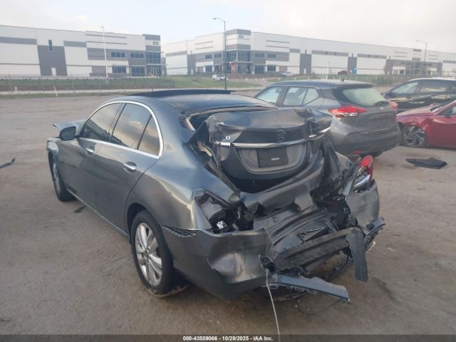 2019 MERCEDES-BENZ C 300 WDDWF8EBXKR514444 Photo 2