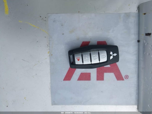 2022 MITSUBISHI OUTLANDER JA4J4UA84NZ045752 Photo 10