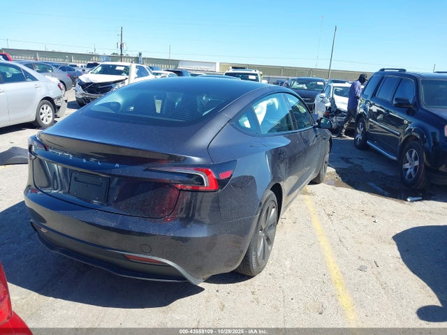 2025 TESLA MODEL 3 5YJ3E1EA7SF989649 Photo 3
