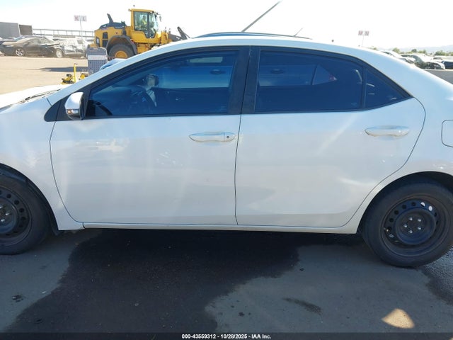 Toyota Corolla S 2015 5YFBURHE6FP268941 Image 14