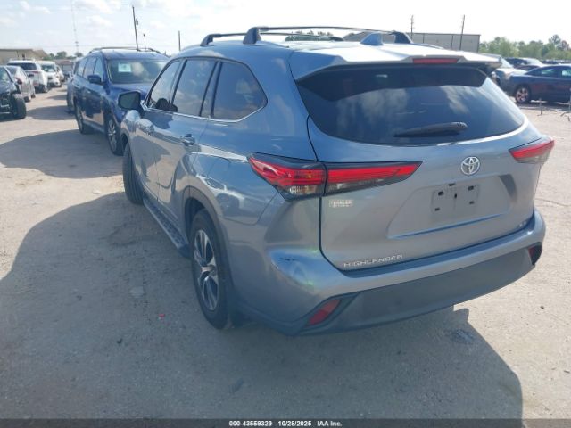 2021 TOYOTA HIGHLANDER 5TDGZRAH6MS084146 Photo 2
