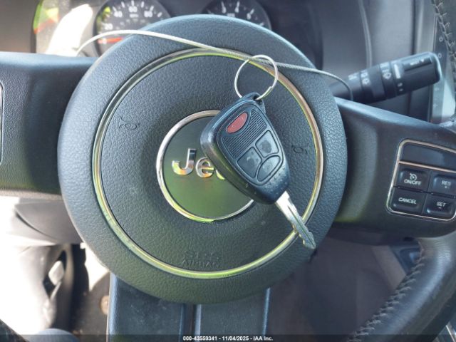 2013 JEEP COMPASS 1C4NJDEB8DD236186 Photo 10