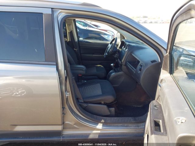 2013 JEEP COMPASS 1C4NJDEB8DD236186 Photo 4