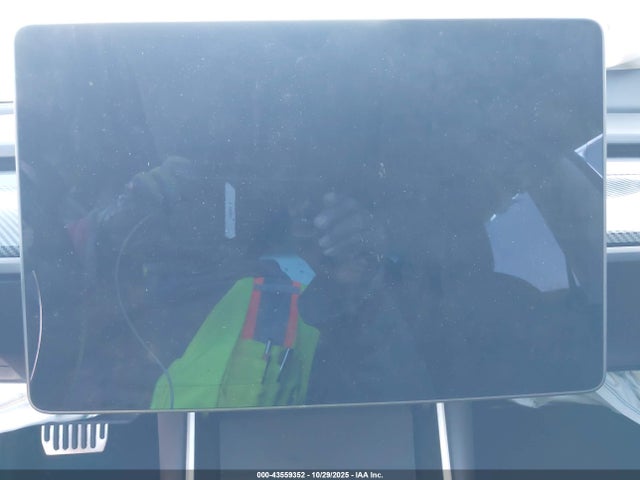 Tesla Model 3 Long Range 2020 5YJ3E1EB8LF803062 Image 16