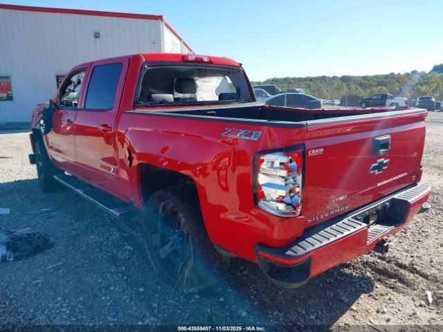 2017 CHEVROLET SILVERADO 1500 3GCUKREC4HG118725 Photo 2