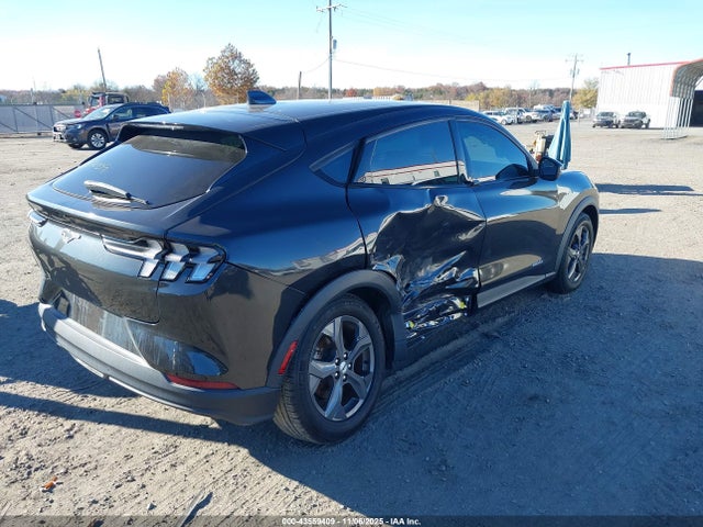 2022 FORD MUSTANG MACH-E 3FMTK1RM1NMA13939 Photo 3