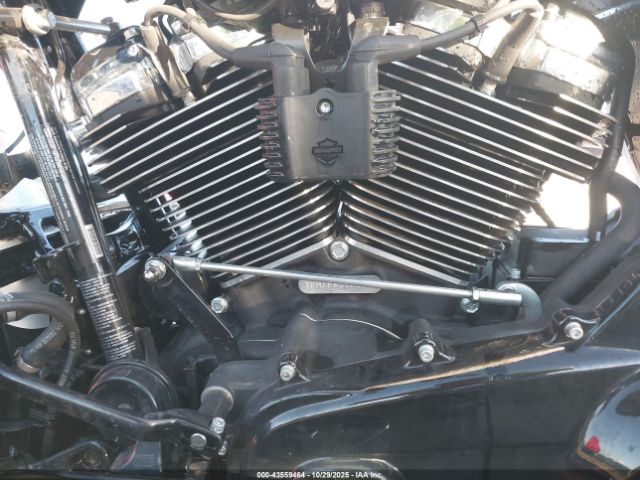 2024 HARLEY-DAVIDSON FLTRX 1HD1KH71XRB654760 Photo 8