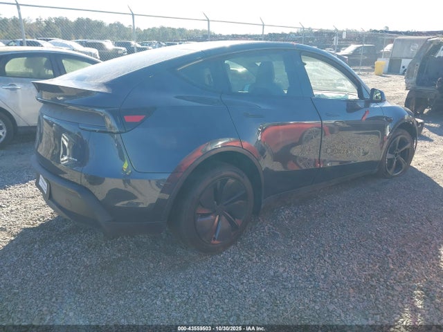 2026 TESLA MODEL Y 7SAYGDEE3TA391368 Photo 3