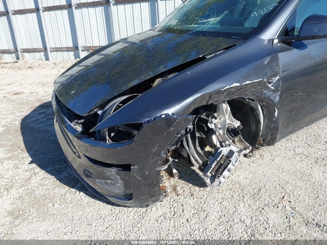 2026 TESLA MODEL Y 7SAYGDEE3TA391368 Photo 5