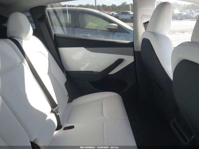 2026 TESLA MODEL Y 7SAYGDEE3TA391368 Photo 7