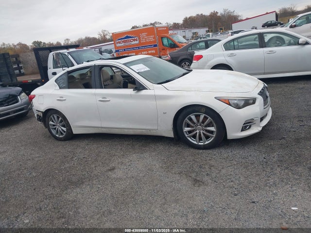 2015 Infiniti Q50 Premium მანქანა იყიდება აუქციონზე, vin: JN1BV7AR3FM418749, აუქციონის ნომერი: 43559580