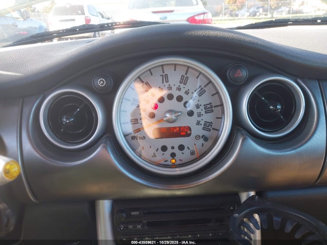 2006 MINI COOPER S WMWRH335X6TF85878 Photo 6