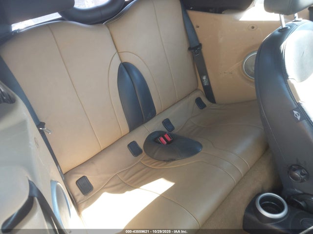2006 MINI COOPER S WMWRH335X6TF85878 Photo 7