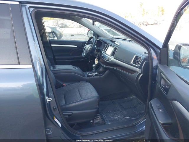 5TDZZRFH4KS338807 Toyota Highlander Le Plus