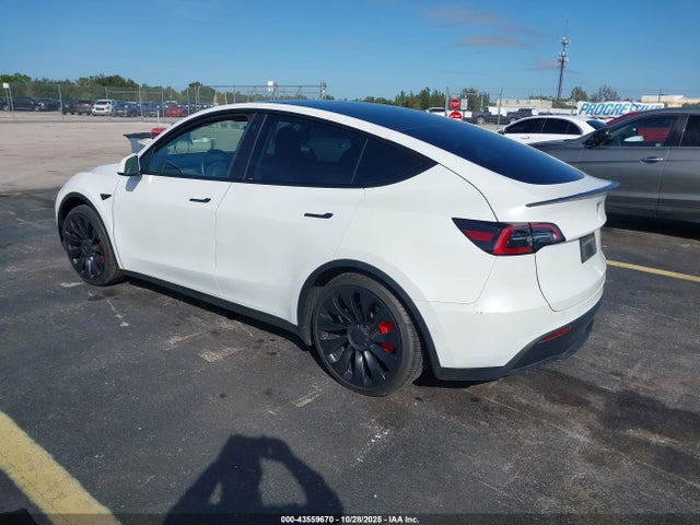 2022 TESLA MODEL Y 7SAYGDEF1NF538169 Photo 2