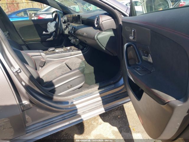 2023 MERCEDES-BENZ CLA 250 COUPE W1K5J4HB6PN354964 Photo 4