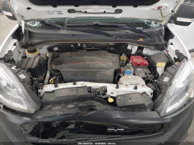 2019 RAM PROMASTER CITY ZFBHRFAB0K6N16955 Photo 9