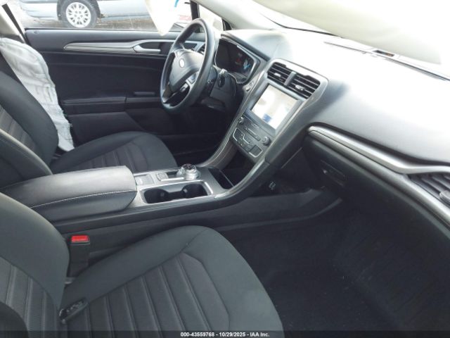 2019 FORD FUSION 3FA6P0HD6KR239705 Photo 4