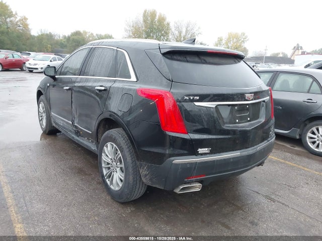 2019 CADILLAC XT5 1GYKNCRS5KZ159783 Photo 2