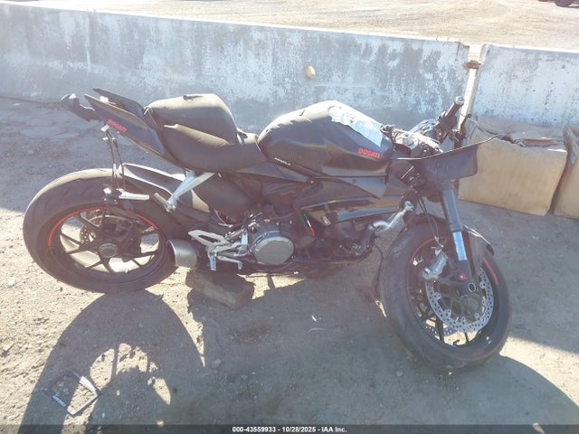 Ducati Panigale V2 2024 ZDMHAATW6RB015324 Image 12