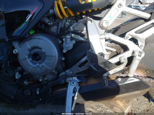 2024 DUCATI PANIGALE ZDMHAATW6RB015324 Photo 8