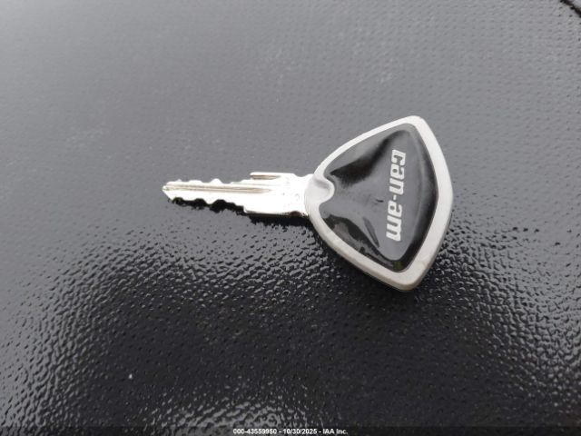 2021 CAN-AM SPYDER ROADSTER 2BXRDDD29MV000564 Photo 10