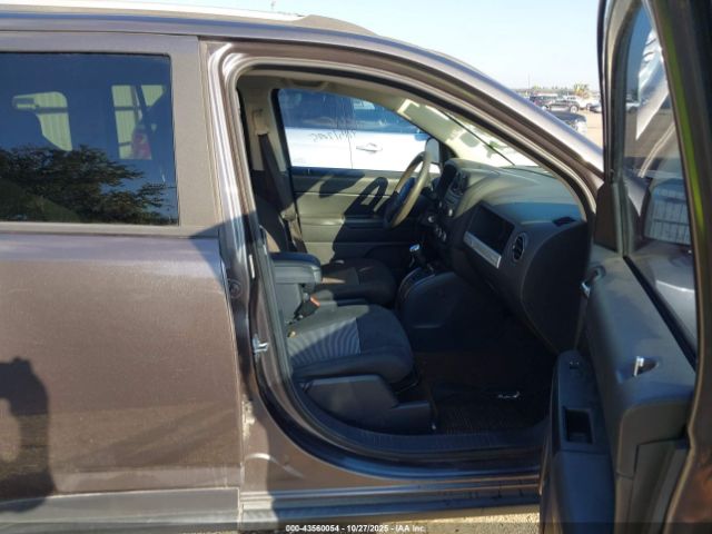 2016 JEEP COMPASS 1C4NJCBA3GD642872 Photo 4