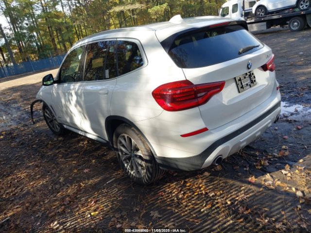 2018 BMW X3 5UXTR9C59JLD60688 Photo 2