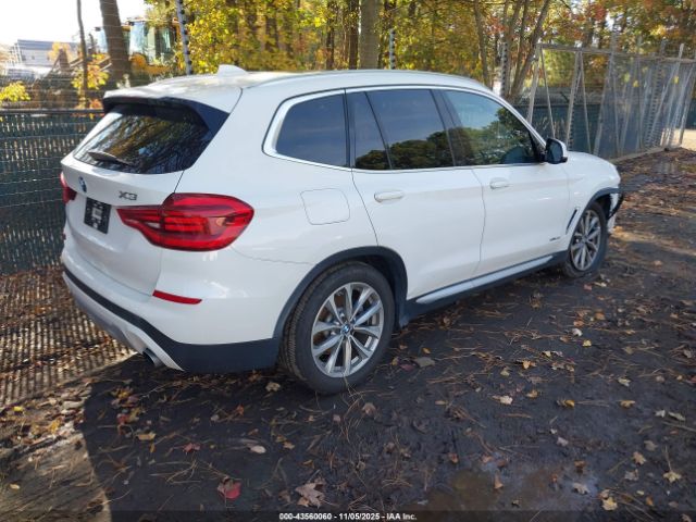 2018 BMW X3 5UXTR9C59JLD60688 Photo 3