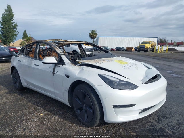 2023 TESLA MODEL 3 5YJ3E1EAXPF432032 Photo 0