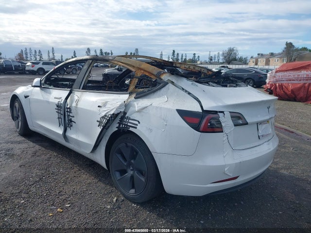 2023 TESLA MODEL 3 5YJ3E1EAXPF432032 Photo 2