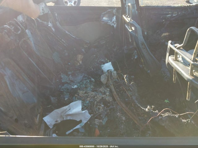 2023 TESLA MODEL 3 5YJ3E1EAXPF432032 Photo 7