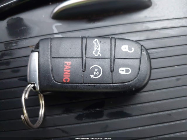 Продаж на аукціоні авто 2022 Chrysler 300 S, vin: 2C3CCABG1NH256420, номер лоту: 43560088