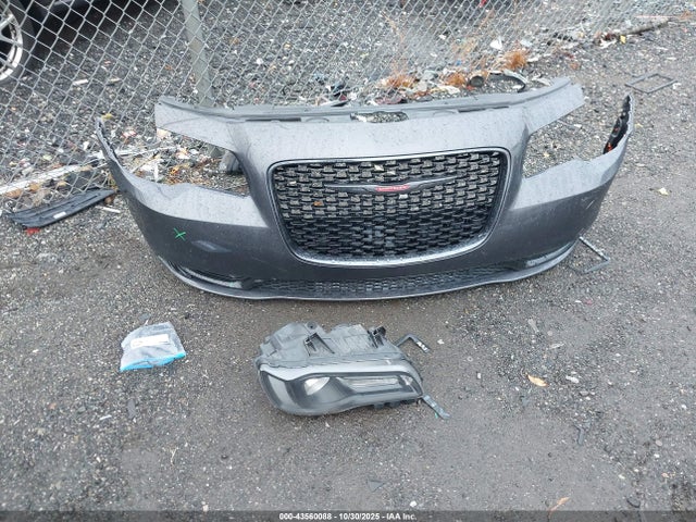 Продаж на аукціоні авто 2022 Chrysler 300 S, vin: 2C3CCABG1NH256420, номер лоту: 43560088