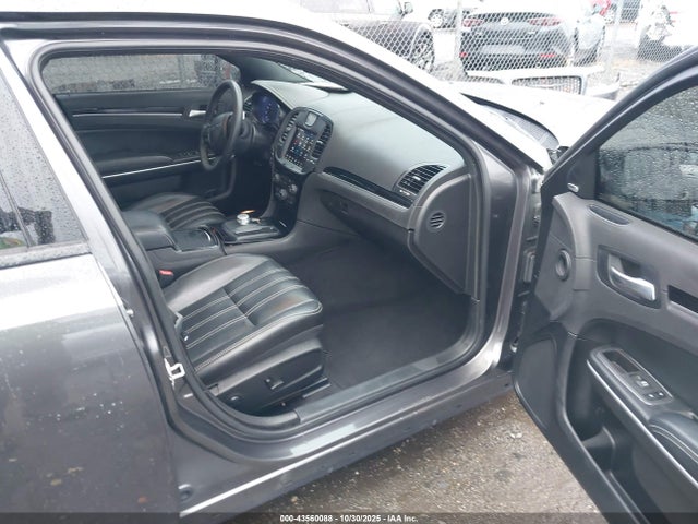 Продаж на аукціоні авто 2022 Chrysler 300 S, vin: 2C3CCABG1NH256420, номер лоту: 43560088