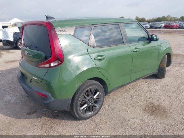 2021 KIA SOUL KNDJ33AU8M7127980 Photo 3