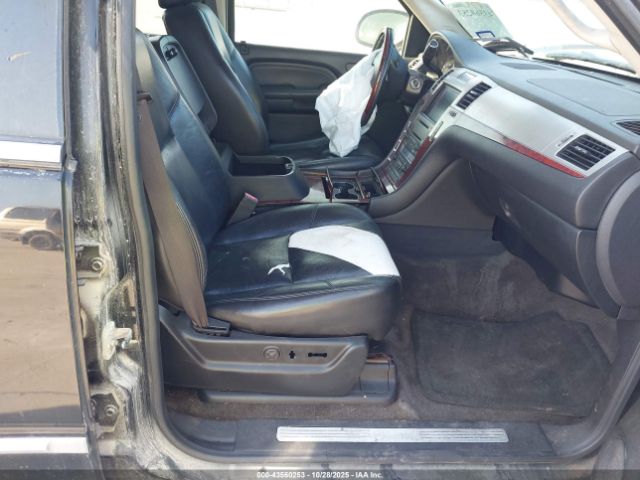 2008 CADILLAC ESCALADE ESV 1GYFK66808R272425 Photo 4